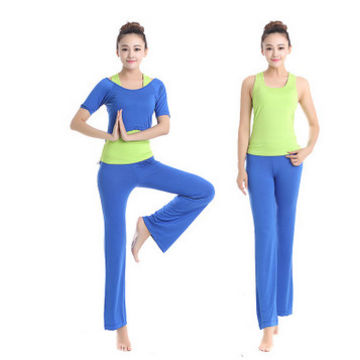 Comfortable Stretch Yoga Ensemble